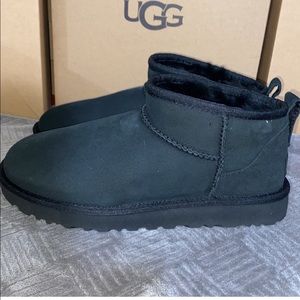 UGG Classic Ultra Mini Size 8